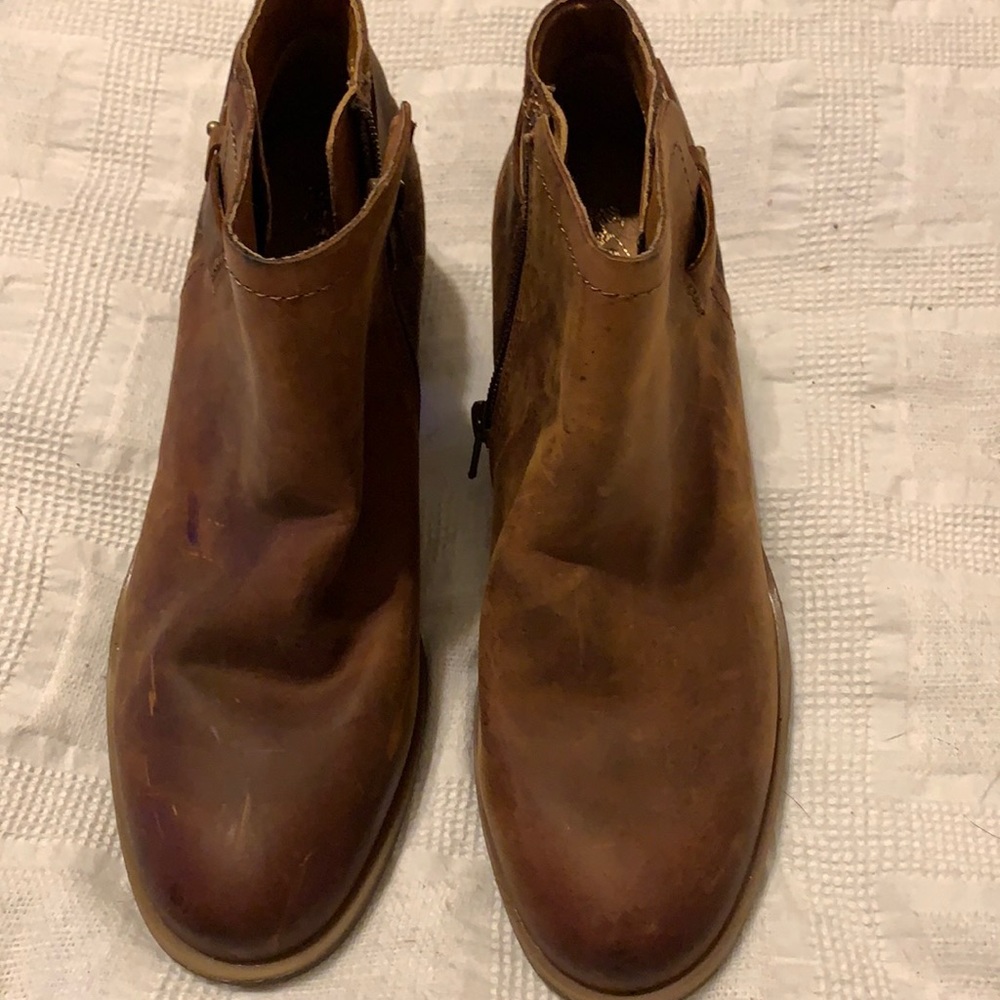 Ankle boots